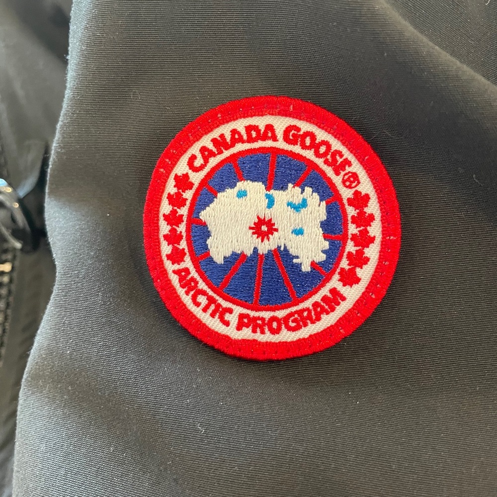 Canada Goose Women's Rossclair Parka - Picture 6 of 6